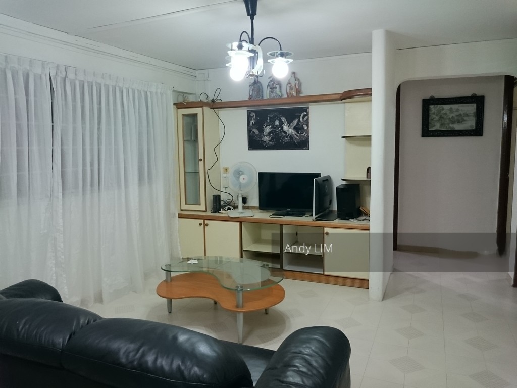 Serangoon Avenue 3 thumbnail photo